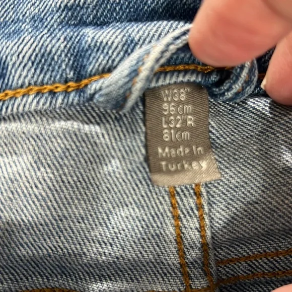 ASOS Distressed Denim Jeans Oversized Fit Size 38 x 32 Unisex - Picture 7 of 10